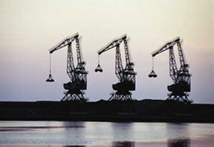 &ldquo;三桶油&rdquo;布局加拿大，美國受益？