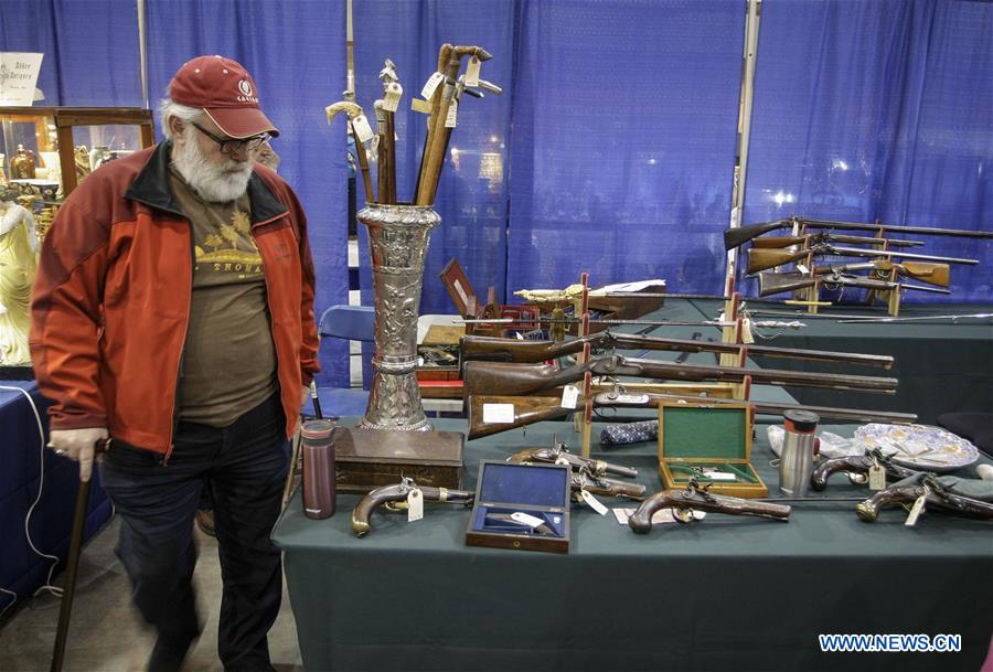 CANADA-VANCOUVER-ANTIQUES FAIR