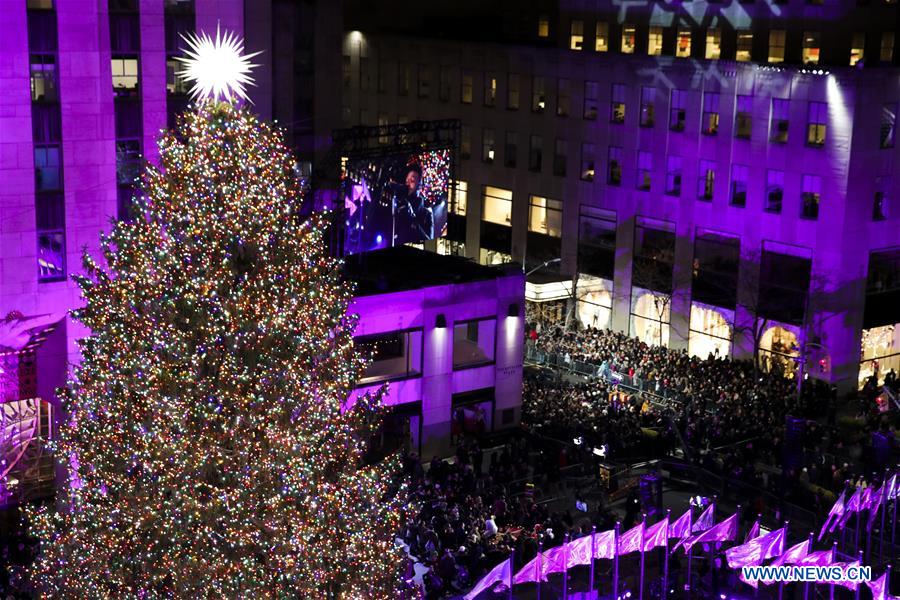 U.S.-NEW YORK-ROCKEFELLER CENTER-CHRISTMAS TREE