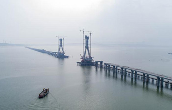 Poyang Lake No. 2 Bridge under construction in E China's Jiangxi