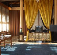 高級(jí)會(huì)所藏身故宮旁"寺廟"？