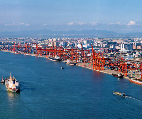 不要繼續(xù)對(duì)中國(guó)采取不公平、不公正的做法