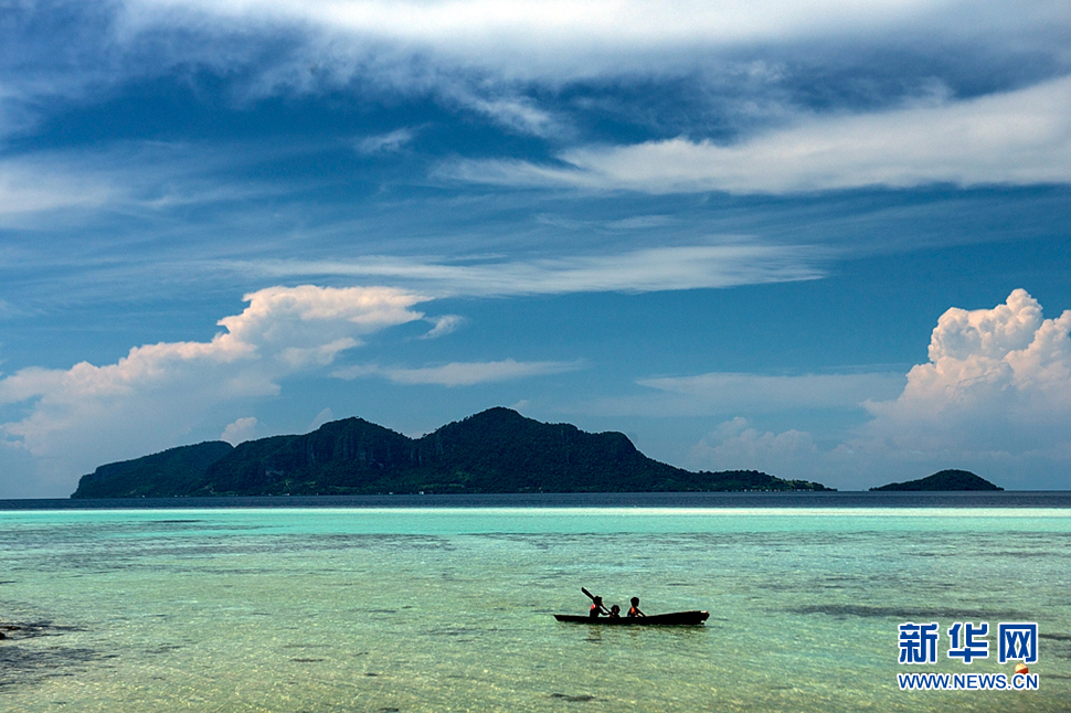 《那藍(lán)天，那碧海，那伊甸園般的神秘之地》