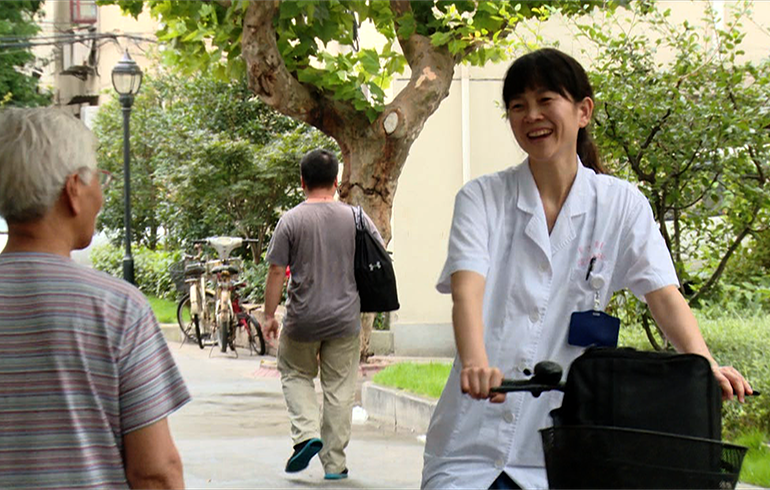 致敬偉大改革｜對話40年，講述身邊的健康故事（第十七集）&mdash;&mdash;從赤腳醫(yī)生到鄉(xiāng)村醫(yī)生