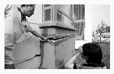 管莊一新房剛?cè)胱“l(fā)現(xiàn)陽(yáng)臺(tái)墻裂