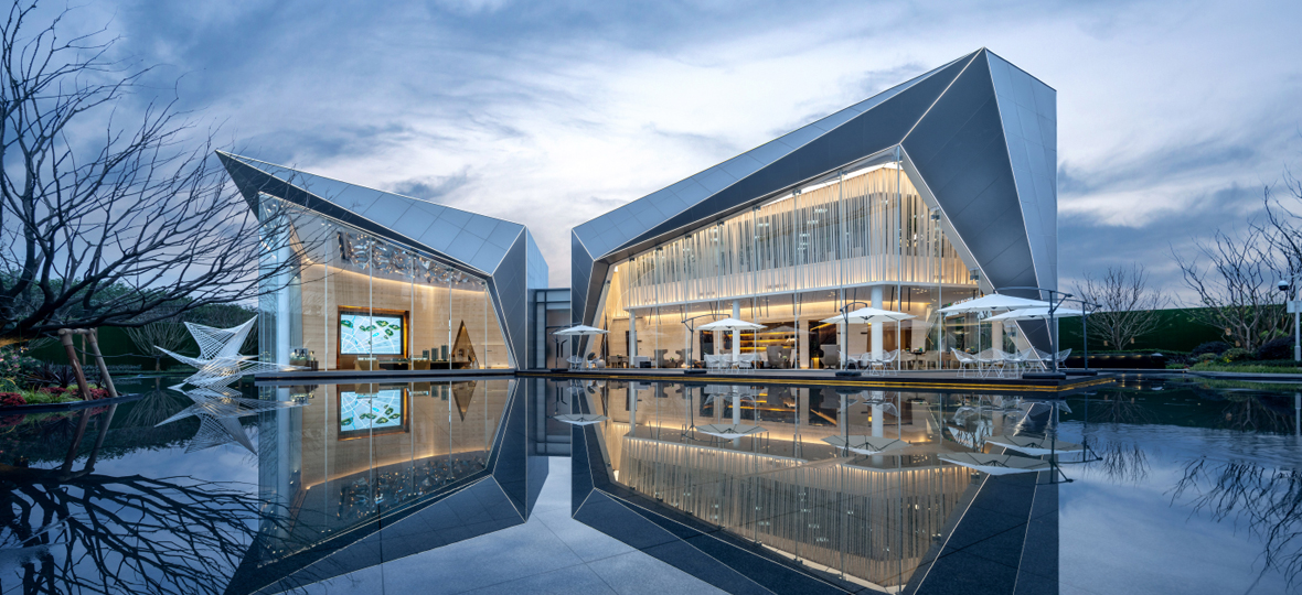 2019年是中國(guó)奧園發(fā)展史上一個(gè)重要里程碑，奮進(jìn)新時(shí)代，筑夢(mèng)新奧園。積極履行企業(yè)應(yīng)承擔(dān)的社會(huì)責(zé)任，為客戶乃至社會(huì)&ldquo;構(gòu)筑健康生活&rdquo;。