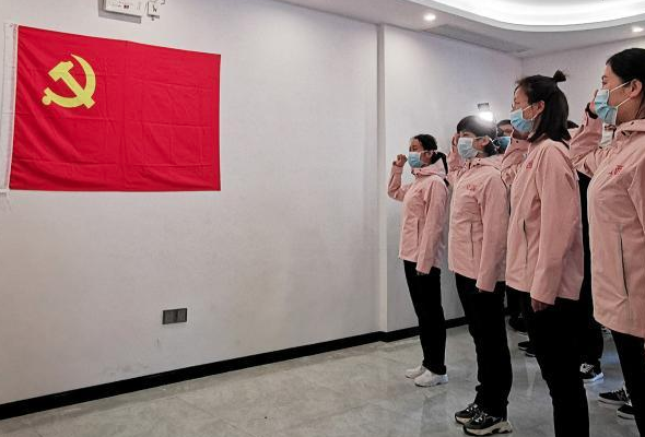 以優(yōu)良作風書寫非凡答卷&mdash;&mdash;2020年以習近平同志為核心的黨中央推進作風建設紀實