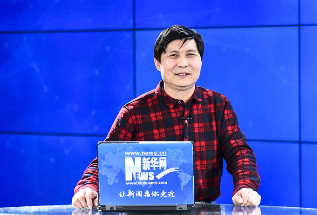 從開始的花鳥畫轉為山水畫創(chuàng)作，更欣賞山水畫的大氣。多年努力到名山大川去寫生，搜集素材，創(chuàng)作具有生活氣息的書畫作品。