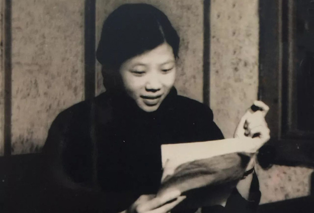 普通話推廣的重要時期，讀音以電臺為準，播音員崗位責(zé)任重大，必須以身作則，多問出處。