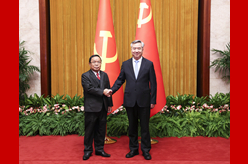 李希同老撾人革黨中央政治局委員、中央紀(jì)委書記、國家監(jiān)察總署署長坎潘舉行會談