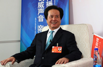 全國(guó)政協(xié)委員陳經(jīng)緯做客新華網(wǎng)、中國(guó)政府網(wǎng)兩會(huì)訪談