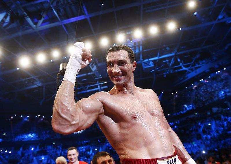 一周體育最酷時(shí)刻：&ldquo;事故現(xiàn)場(chǎng)&rdquo;&ldquo;皇帝稱(chēng)臣&rdquo;