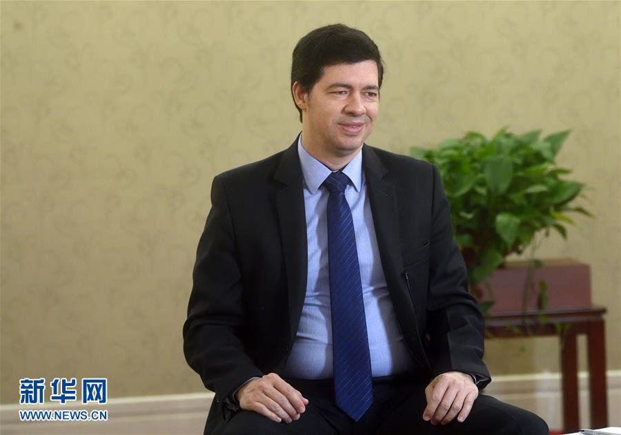 （圖文互動(dòng)）（4）中國發(fā)展進(jìn)入新時(shí)代&mdash;&mdash;9名外籍語言專家眼中的十九大報(bào)告