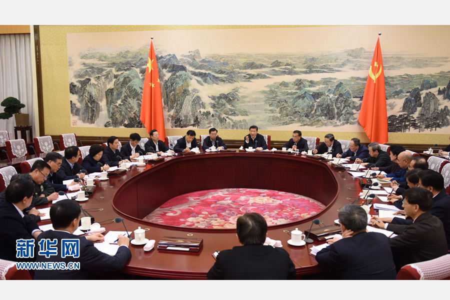 12月28日至29日，中共中央政治局召開專題民主生活會(huì)，對(duì)照檢查踐行&ldquo;三嚴(yán)三實(shí)&rdquo;情況，討論研究加強(qiáng)黨風(fēng)廉政建設(shè)措施。中共中央總書記習(xí)近平主持會(huì)議并發(fā)表重要講話。新華社記者 李學(xué)仁 攝 