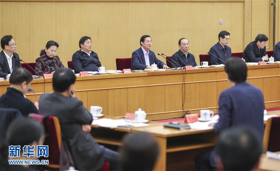 3月17日，中共中央政治局委員、中央書記處書記、中宣部部長劉奇葆在北京出席中華優(yōu)秀傳統(tǒng)文化傳承發(fā)展工作座談會(huì)。 新華社記者丁林?jǐn)z