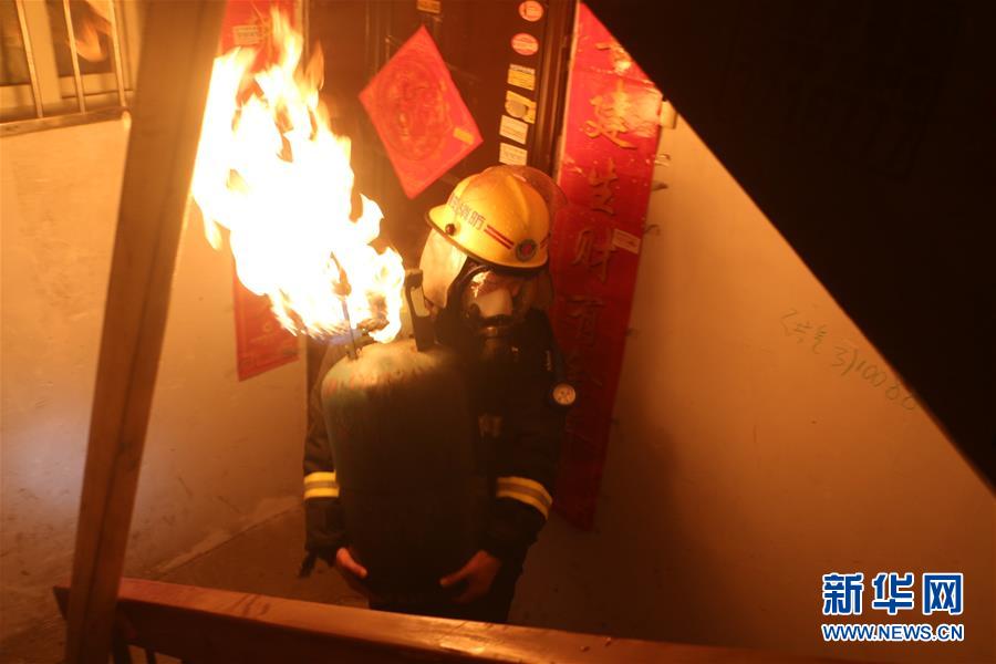 (年終報(bào)道)(2)2017身邊的感動