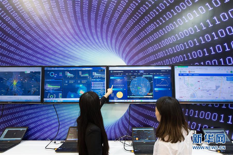 （新華全媒頭條&middot;圖文互動）（10）開啟新征程　譜寫新史詩&mdash;&mdash;以習(xí)近平同志為核心的黨中央引領(lǐng)中國特色社會主義進(jìn)入新時代