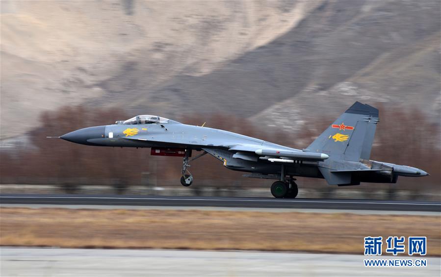 （新華全媒頭條&middot;圖文互動(dòng)）（15）備戰(zhàn)踏上新起點(diǎn)，練兵展現(xiàn)新氣象&mdash;&mdash;2018中國軍隊(duì)新年開訓(xùn)全景大掃描