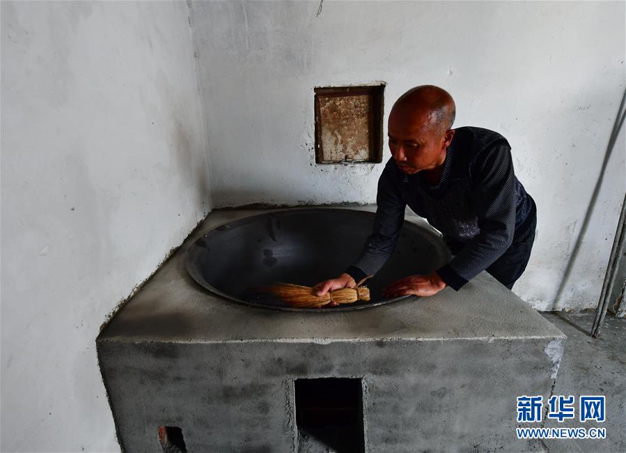 （走基層 聽民聲）（4）貧困戶王萬才的&ldquo;詩意&rdquo;脫貧路