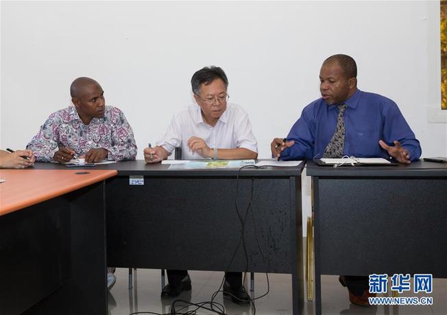 (新華全媒頭條·世界防治瘧疾日·圖文互動)(1)“月亮之國”的驅(qū)魔人——記非洲抗瘧戰(zhàn)場上的廣東團(tuán)隊(duì)