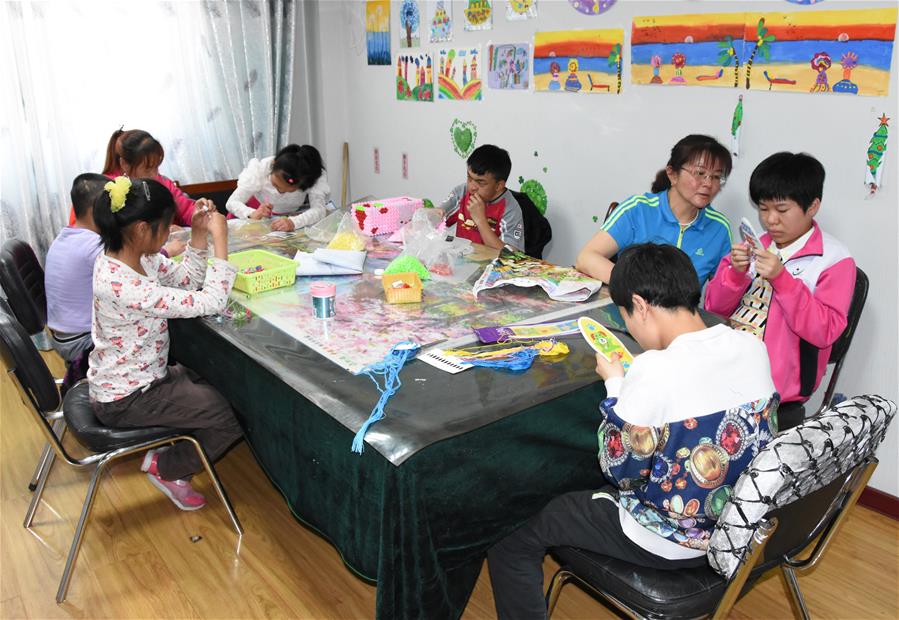 （新華全媒頭條&middot;圖文互動(dòng)）（9）超越血緣的母愛