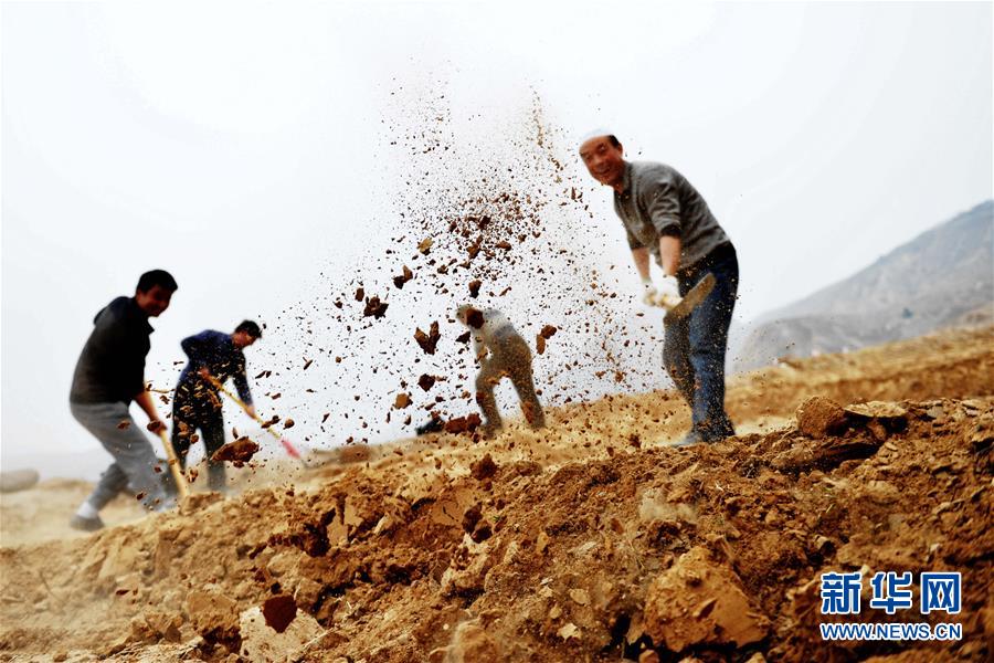 (新華全媒頭條·圖文互動(dòng))(1)打好脫貧攻堅(jiān)“硬仗中的硬仗”——寫在深度貧困地區(qū)脫貧攻堅(jiān)座談會(huì)召開一周年之際