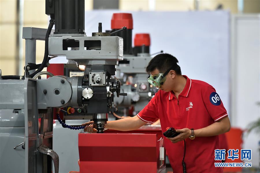 （新華全媒頭條&middot;圖文互動）（4）上下合力，聚力破障，開辟&ldquo;大國工匠&rdquo;建設(shè)新格局