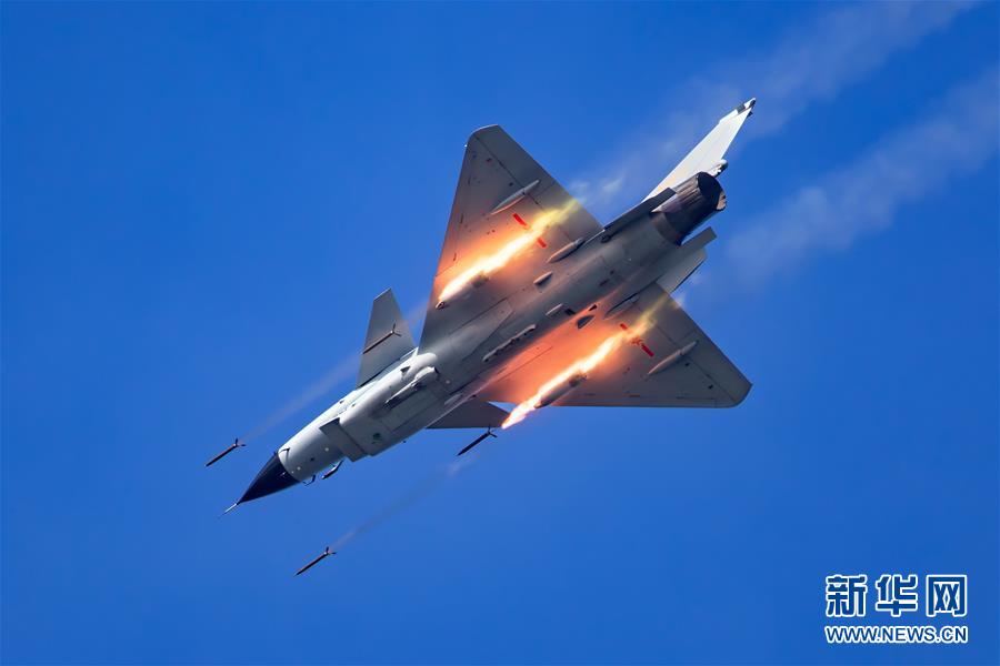 (圖文互動)(2)空軍轟—6K等五型戰(zhàn)機和空降兵將赴俄參加國際軍事比賽