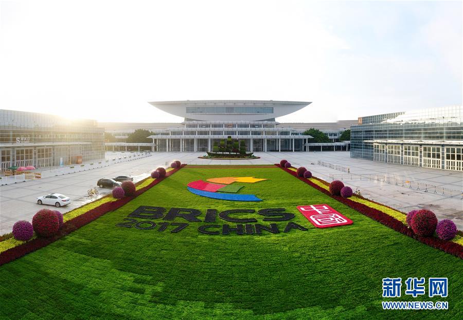 （新華全媒頭條&middot;圖文互動）（1）書寫發(fā)展合作大文章　推動全球治理新變革&mdash;&mdash;習(xí)近平主席中東非洲之行前瞻