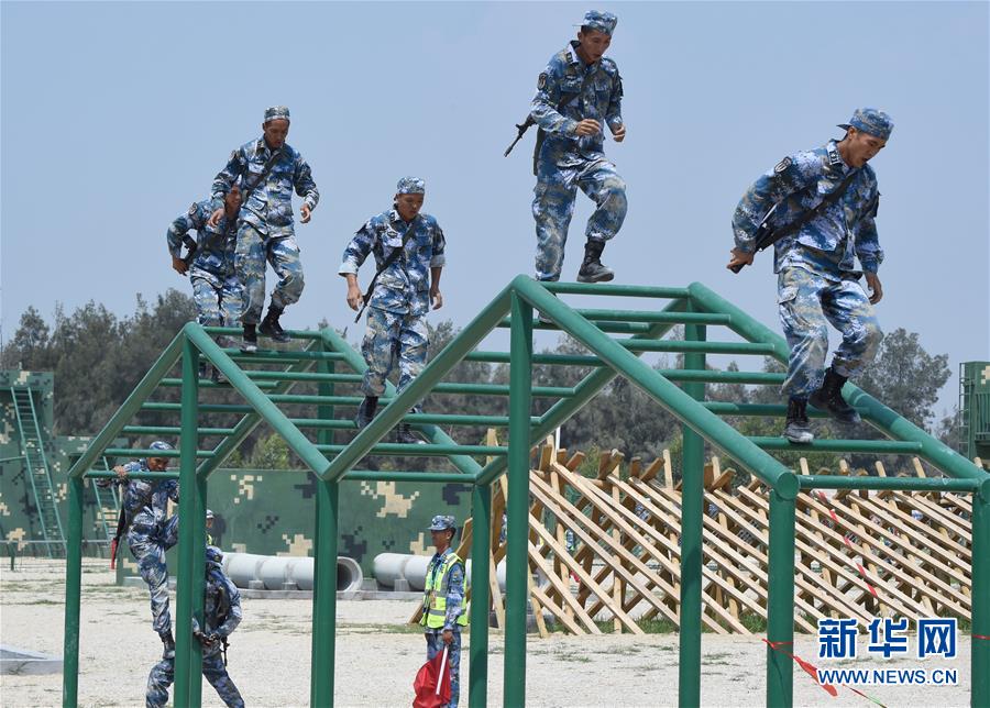 （軍事&middot;圖文互動(dòng)）（3）海上登陸賽障礙賽打響　中國隊(duì)包攬前3名