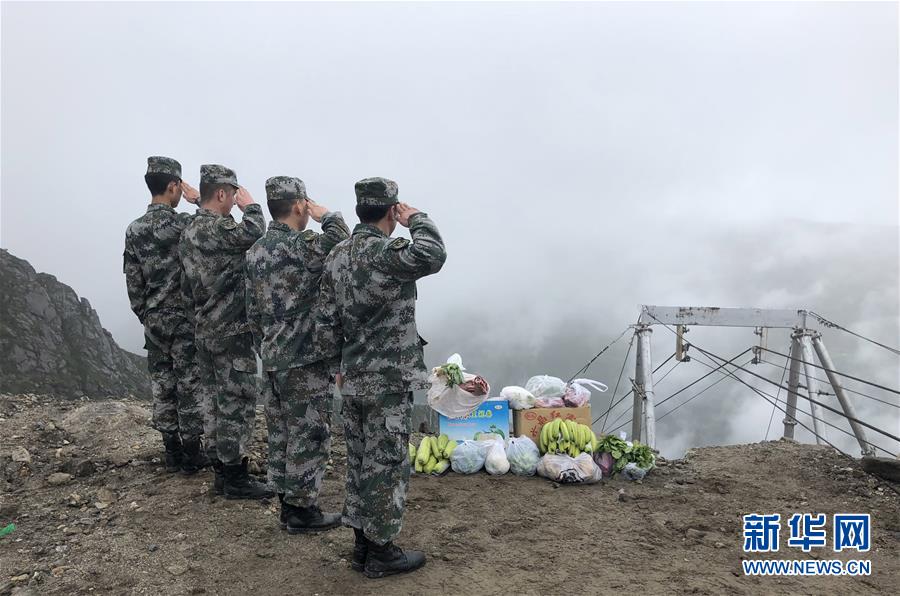 （圖文互動(dòng)）（9）特寫：&ldquo;八一&rdquo;禮物，飛向云端哨所