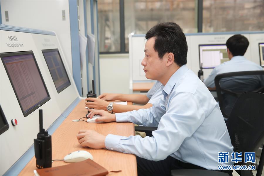 (新華全媒頭條·我們的節(jié)日·中秋·圖文互動)(8)明月寄相思 家國總關情——詩詞引出的中秋故事