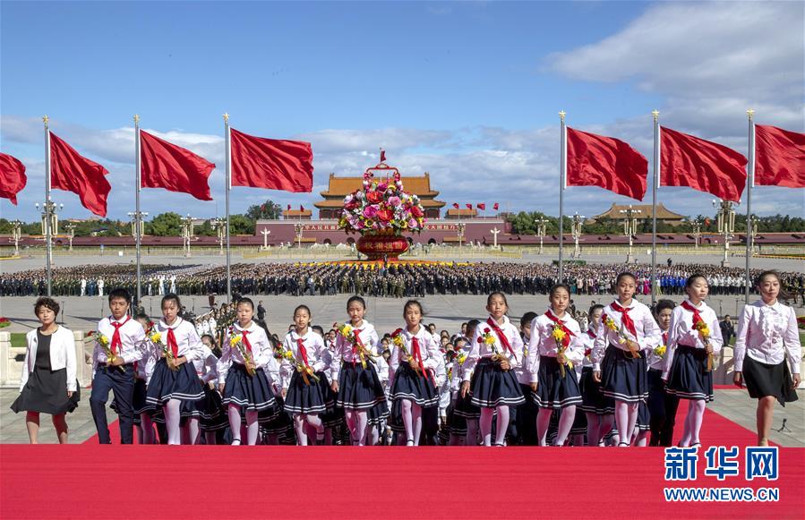 （新華全媒頭條&middot;圖文互動）（2）致敬英烈 捍衛(wèi)榮光&mdash;&mdash;寫在英雄烈士保護(hù)法實施后首個烈士紀(jì)念日