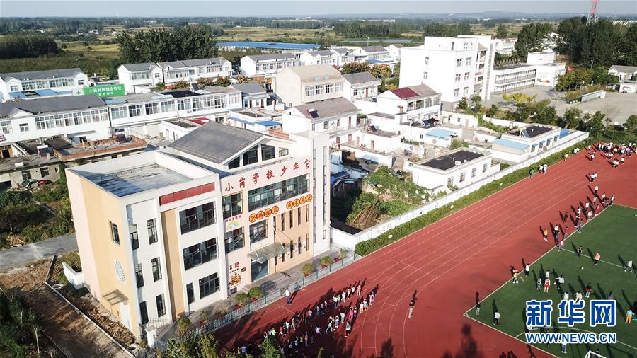 (壯闊東方潮 奮進(jìn)新時(shí)代——慶祝改革開放40年·圖文互動(dòng))(4)“人民的期盼就是改革的動(dòng)力”——“大包干”帶頭人寄語(yǔ)改革