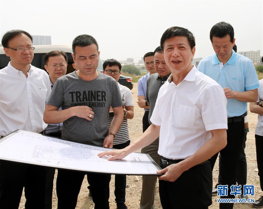 (新時(shí)代擔(dān)當(dāng)作為典型風(fēng)采·圖文互動(dòng))(2)晉江市委書(shū)記劉文儒:讓“閩南晉江”成為“世界晉江”