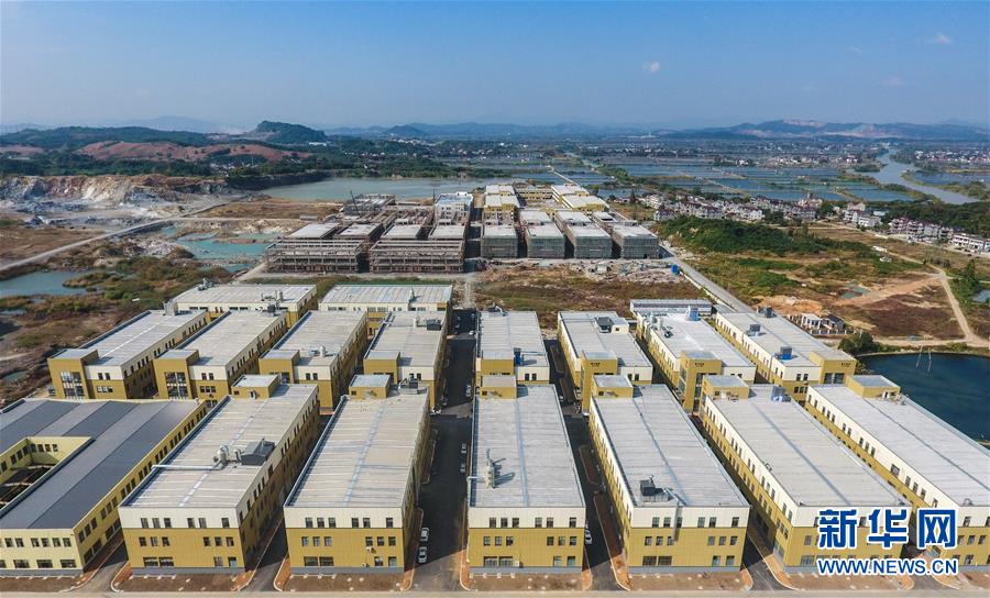 （在習(xí)近平新時(shí)代中國(guó)特色社會(huì)主義思想指引下&middot;慶祝改革開放40周年&middot;協(xié)調(diào)發(fā)展）（新華全媒頭條&middot;圖文互動(dòng)）（5）協(xié)調(diào)發(fā)展：奏響全面建成小康社會(huì)交響曲