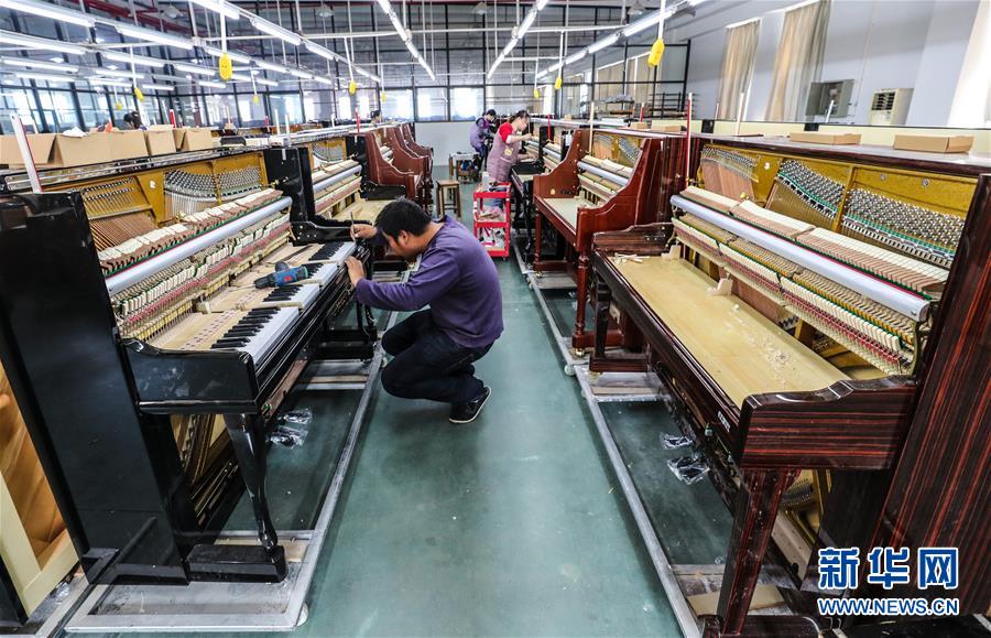 （在習(xí)近平新時(shí)代中國(guó)特色社會(huì)主義思想指引下&middot;慶祝改革開放40周年&middot;協(xié)調(diào)發(fā)展）（新華全媒頭條&middot;圖文互動(dòng)）（6）協(xié)調(diào)發(fā)展：奏響全面建成小康社會(huì)交響曲