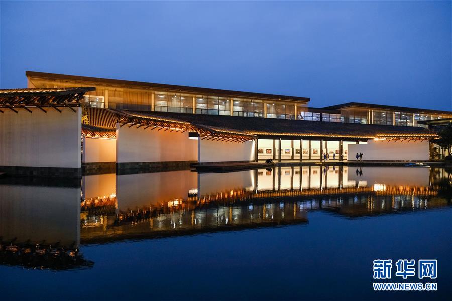 （慶祝改革開放40周年基層行&middot;鄉(xiāng)鎮(zhèn)篇&middot;圖文互動）（2）烏鎮(zhèn)40年：根里的靜與脈中的動