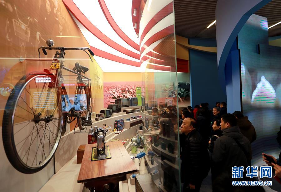 (社會)(3)“偉大的變革——慶祝改革開放40周年大型展覽”累計參觀人數突破百萬