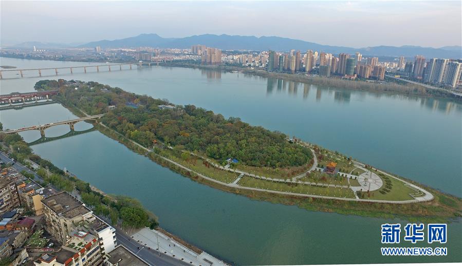 （慶祝改革開放40周年基層行&middot;學(xué)校篇&middot;圖文互動(dòng)）（11）白鷺洲中學(xué)40年:書院教育的時(shí)代探索