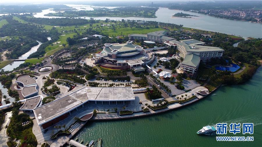 （新華全媒頭條&middot;圖文互動）（8）領(lǐng)航！向著高質(zhì)量發(fā)展堅定前行&mdash;&mdash;以習近平同志為核心的黨中央引領(lǐng)中國經(jīng)濟發(fā)展述評