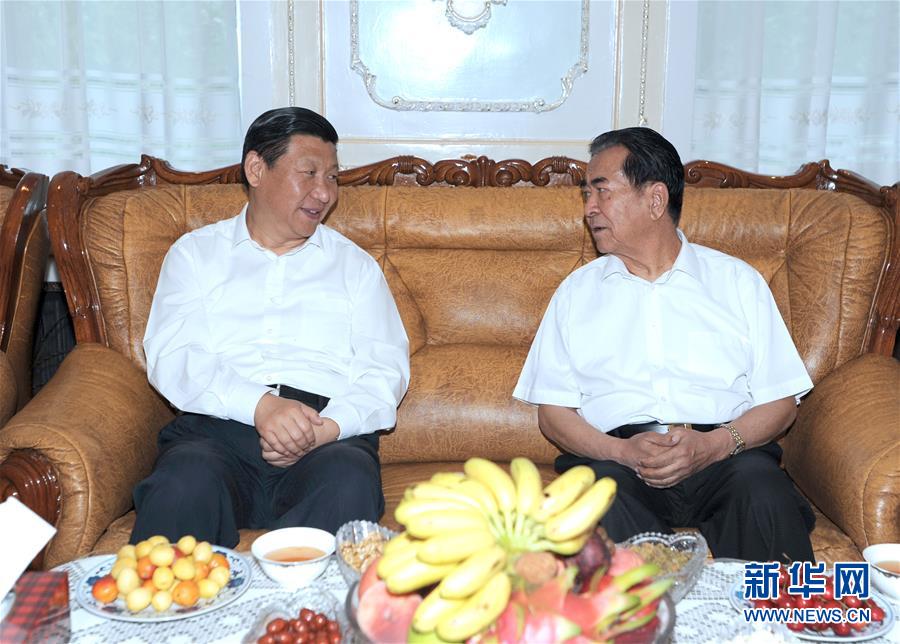 （時(shí)政）（3）鐵木爾&middot;達(dá)瓦買(mǎi)提同志生平照片