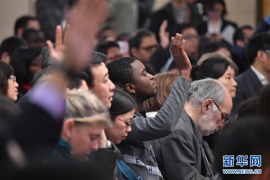 （兩會&middot;XHDW）（8）外交部部長王毅就&ldquo;中國的外交政策和對外關(guān)系&rdquo;答記者問