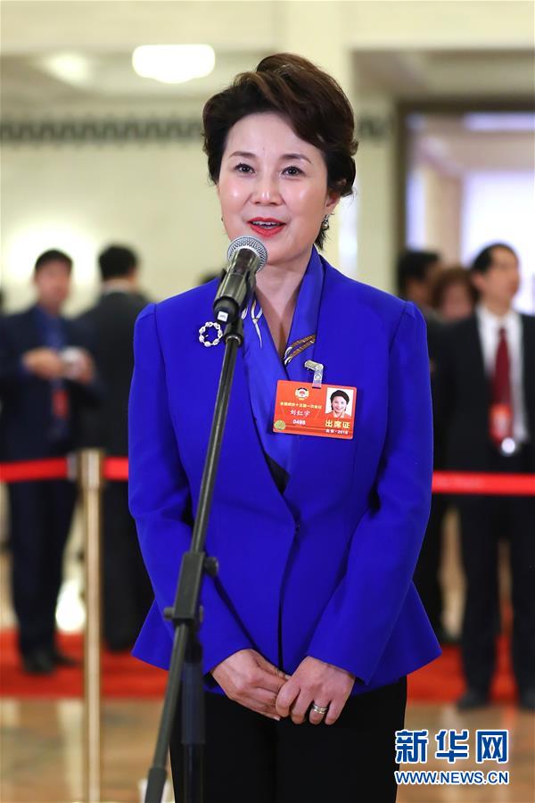 （兩會&middot;XHDW）（11）全國政協(xié)委員接受采訪