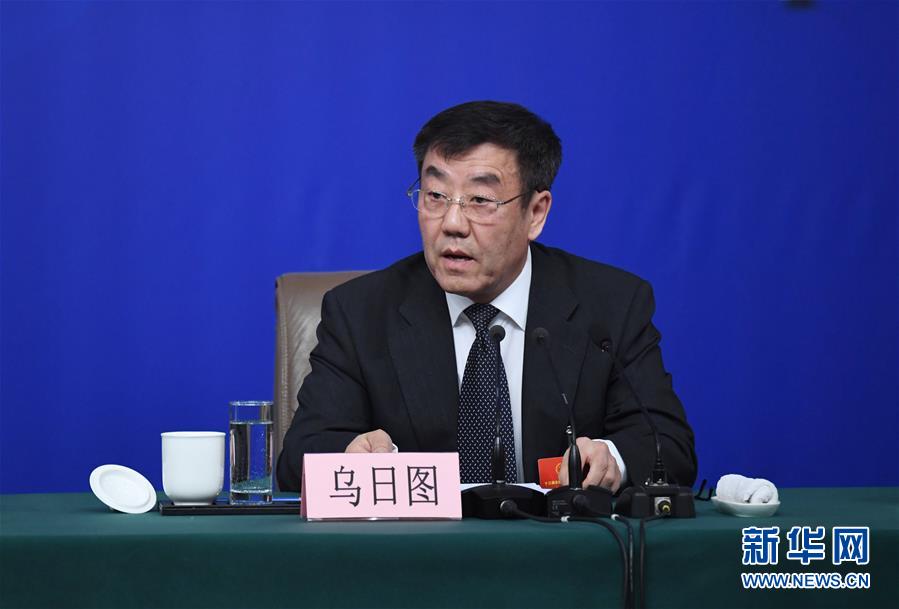 （兩會&middot;XHDW）（4）全國人大相關(guān)負責人就&ldquo;人大立法工作&rdquo;答記者問