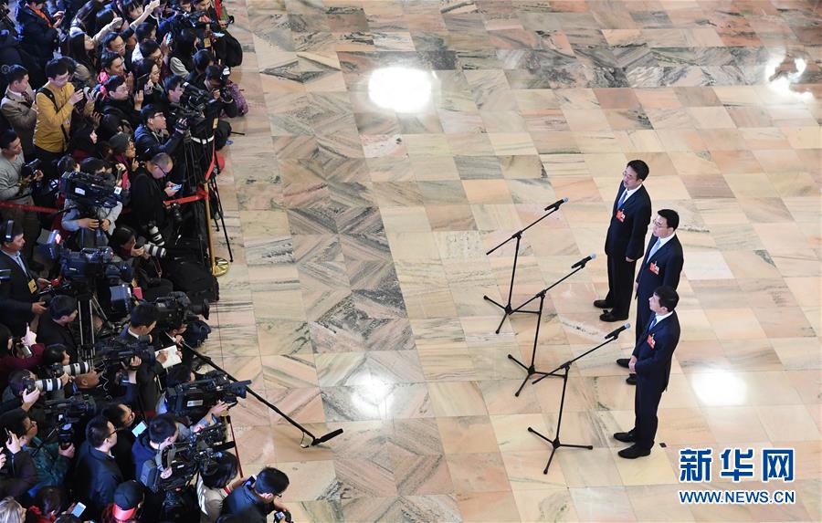 （兩會&middot;XHDW）（14）全國政協(xié)委員接受采訪