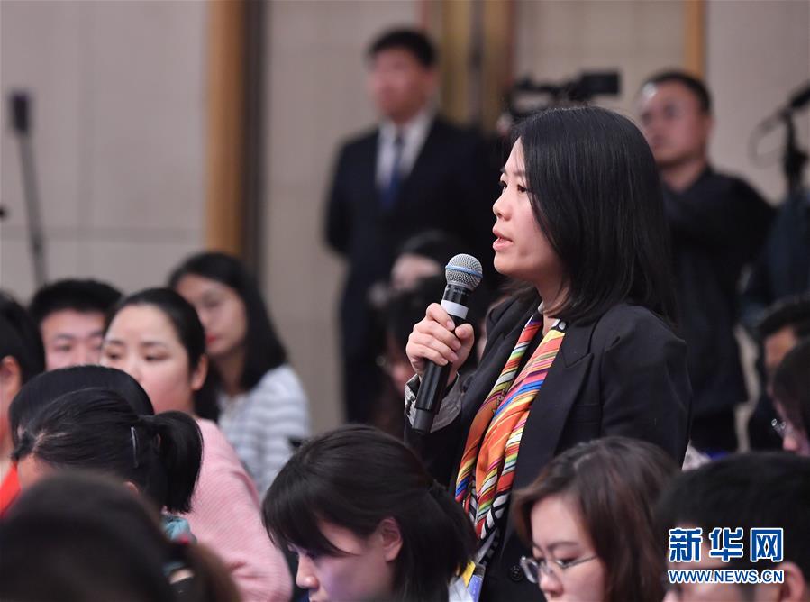 （兩會&middot;XHDW）（5）教育部部長陳寶生就&ldquo;努力讓每個孩子都能享有公平而有質(zhì)量的教育&rdquo;答記者問