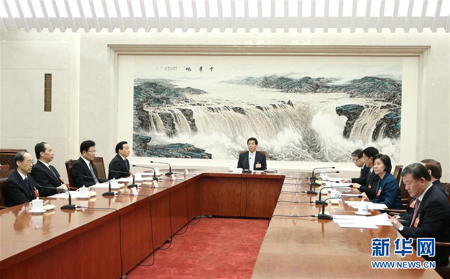 (兩會(huì))十三屆全國人大一次會(huì)議主席團(tuán)常務(wù)主席第六次會(huì)議舉行 栗戰(zhàn)書主持