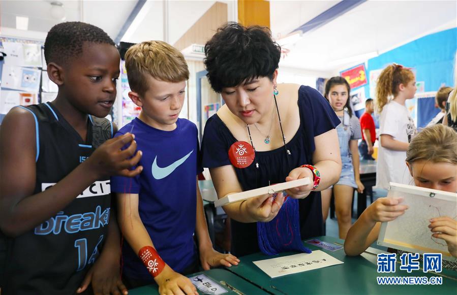 （兩會&middot;基層代表履職故事）（6）全國人大代表孫艷玲：做好非遺事業(yè)，讓古老技藝活起來