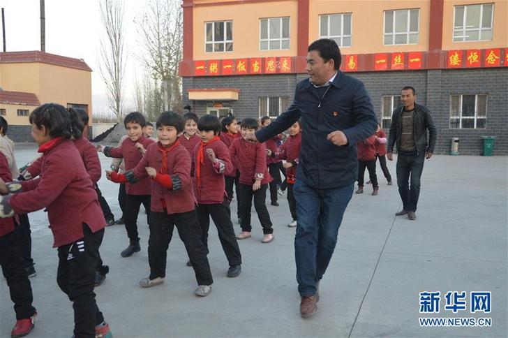 (改革先鋒風(fēng)采·圖文互動)(2)庫爾班·尼亞孜:民族團結(jié)進步的踐行者